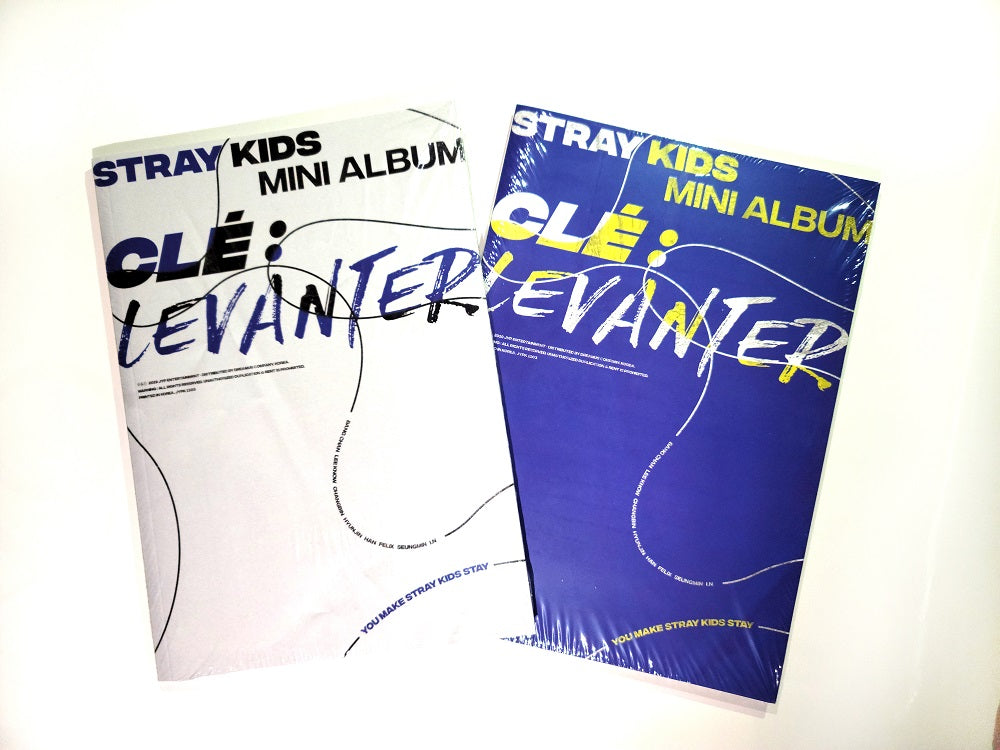 STRAY KIDS Mini Album - Clé : Levanter [ LEVANTER ver. ] CD + Photobook +  QR Photocards + Mirror